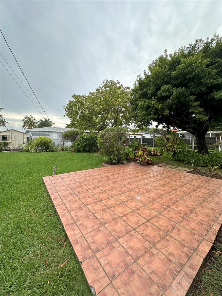 Real estate property located at 8331 38th St, Miami-dade, Tropical Gardens, Miami, FL