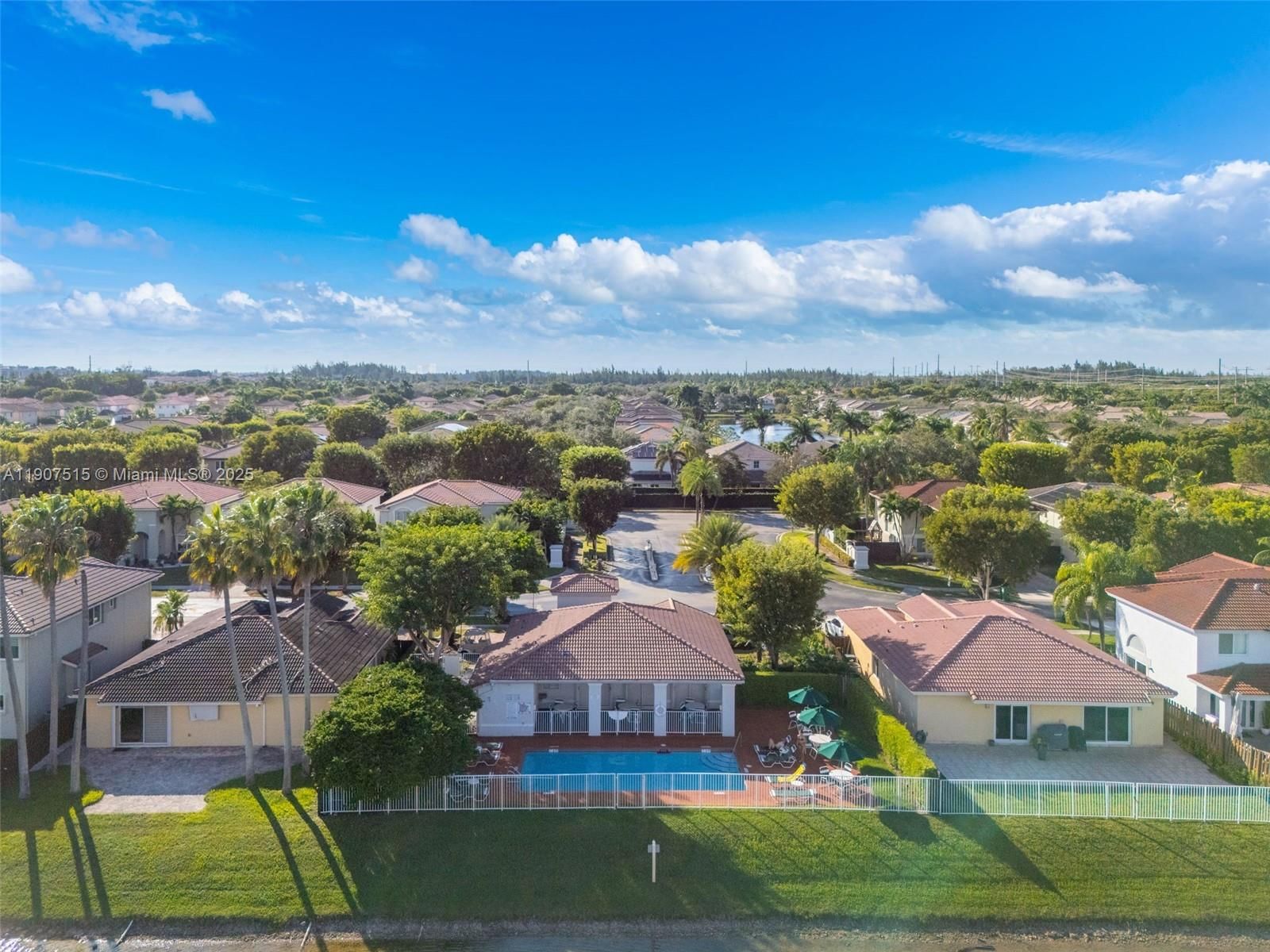 Real estate property located at 4450 109th Ct, Miami-dade, Doral Meadows 1st Addn, Doral, FL