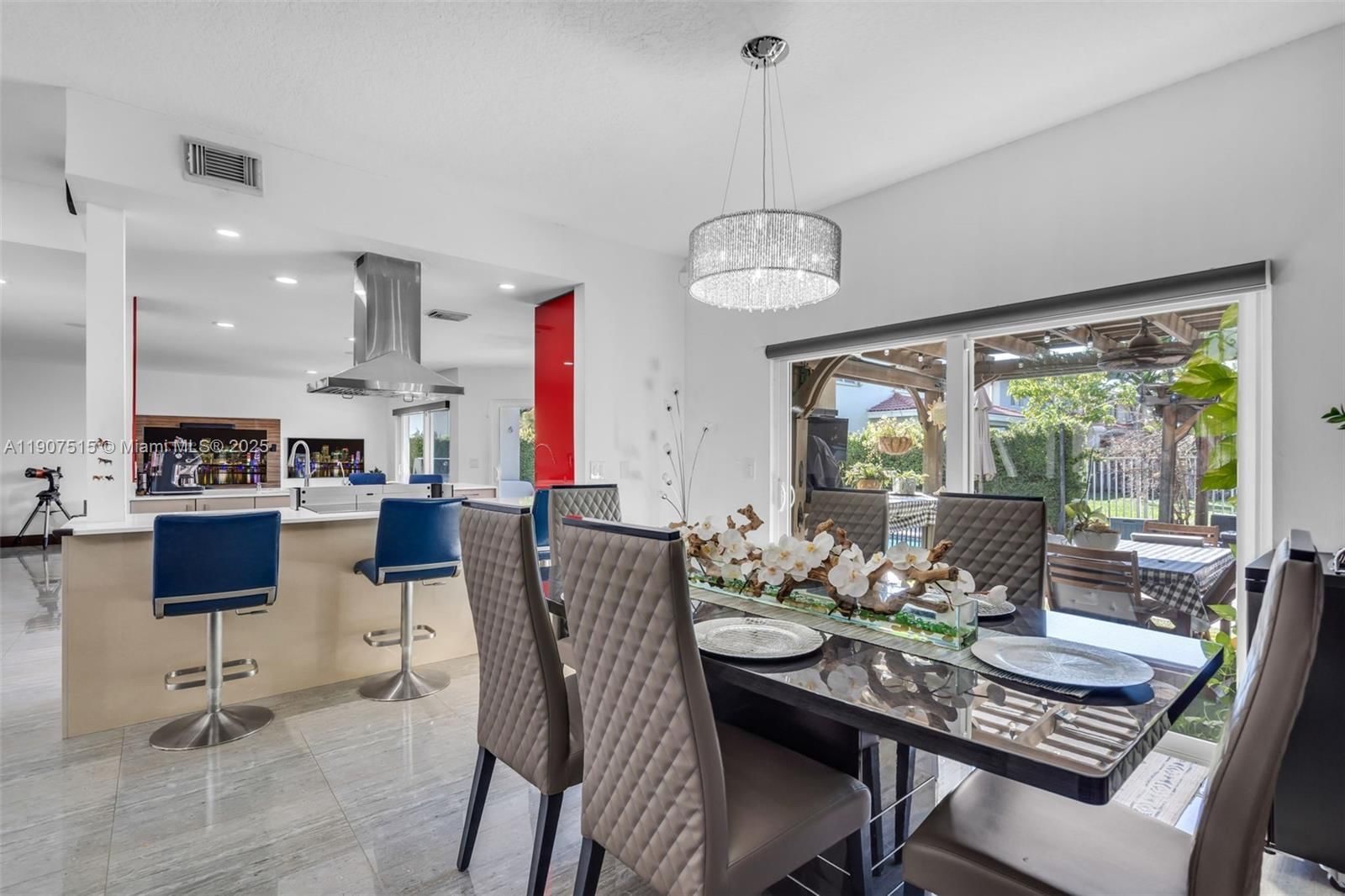 Real estate property located at 4450 109th Ct, Miami-dade, Doral Meadows 1st Addn, Doral, FL