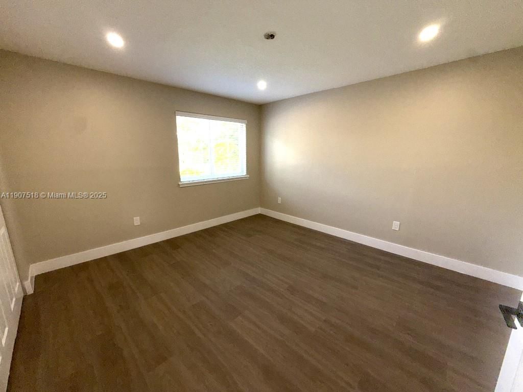 Real estate property located at 12427 121st Ave, Miami-dade, Signature Gardens Sub, Miami, FL