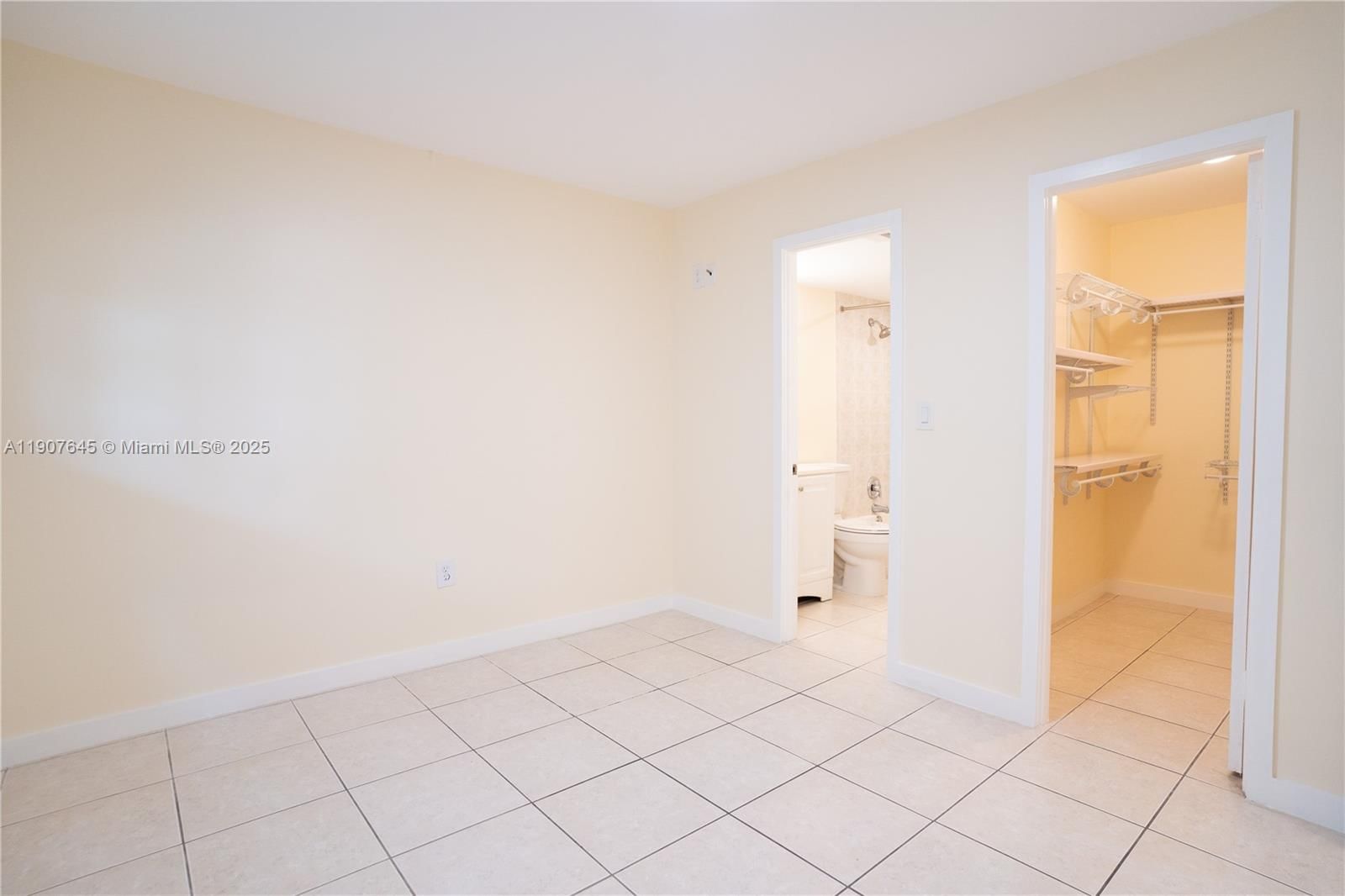 Real estate property located at 5050 7th St #309, Miami-dade, 5050 Condo, Miami, FL