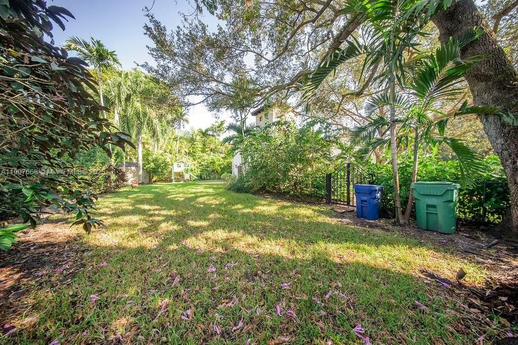 Real estate property located at 4685 13th Ter, Miami-dade, Busch Sub, Miami, FL