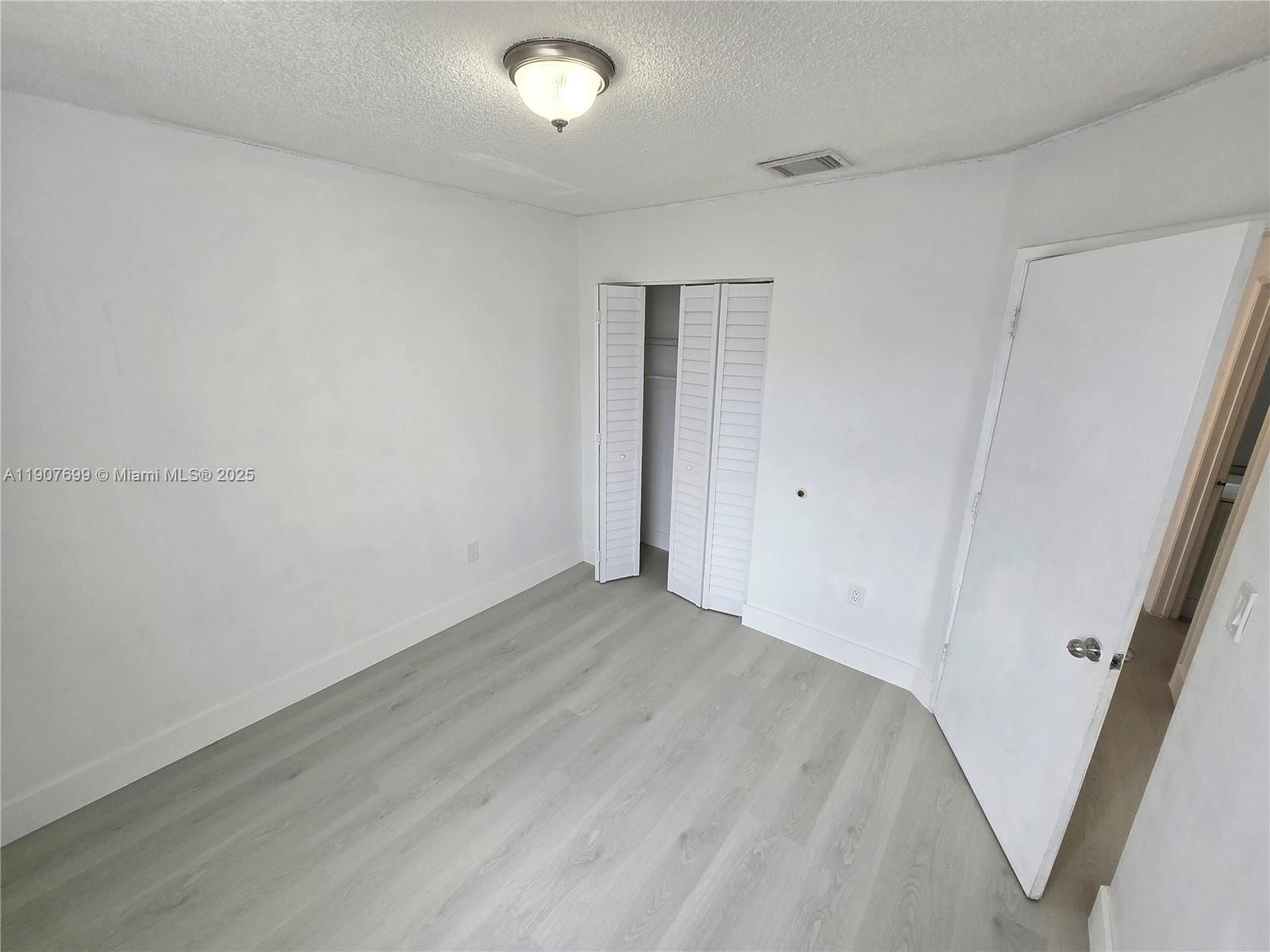 Real estate property located at 12545 11th Way #206, Miami-dade, Villa Real Condo No 7, Miami, FL