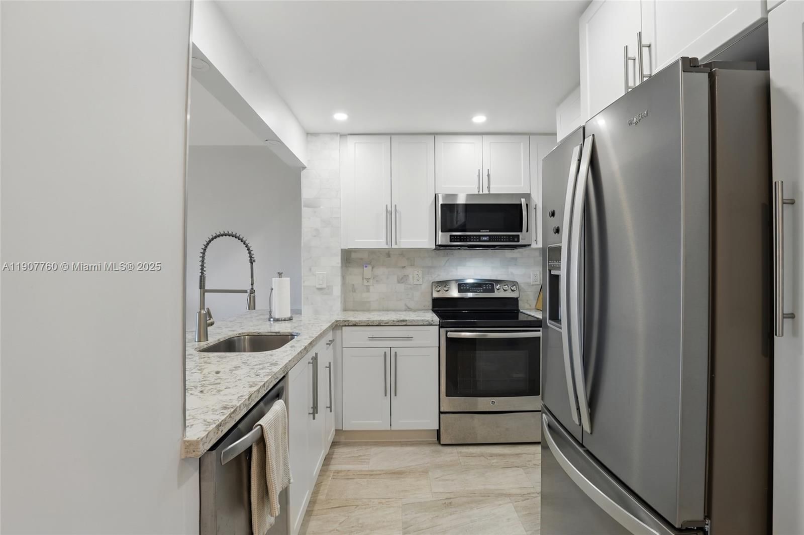 Real estate property located at 1831 38th St #402, Broward, Coral Lake Tower Condo, Oakland Park, FL