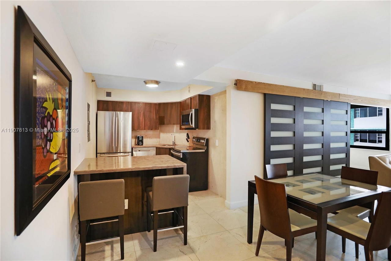 Real estate property located at 5225 Collins Ave #1216, Miami-dade, The Alexander Condo, Miami Beach, FL