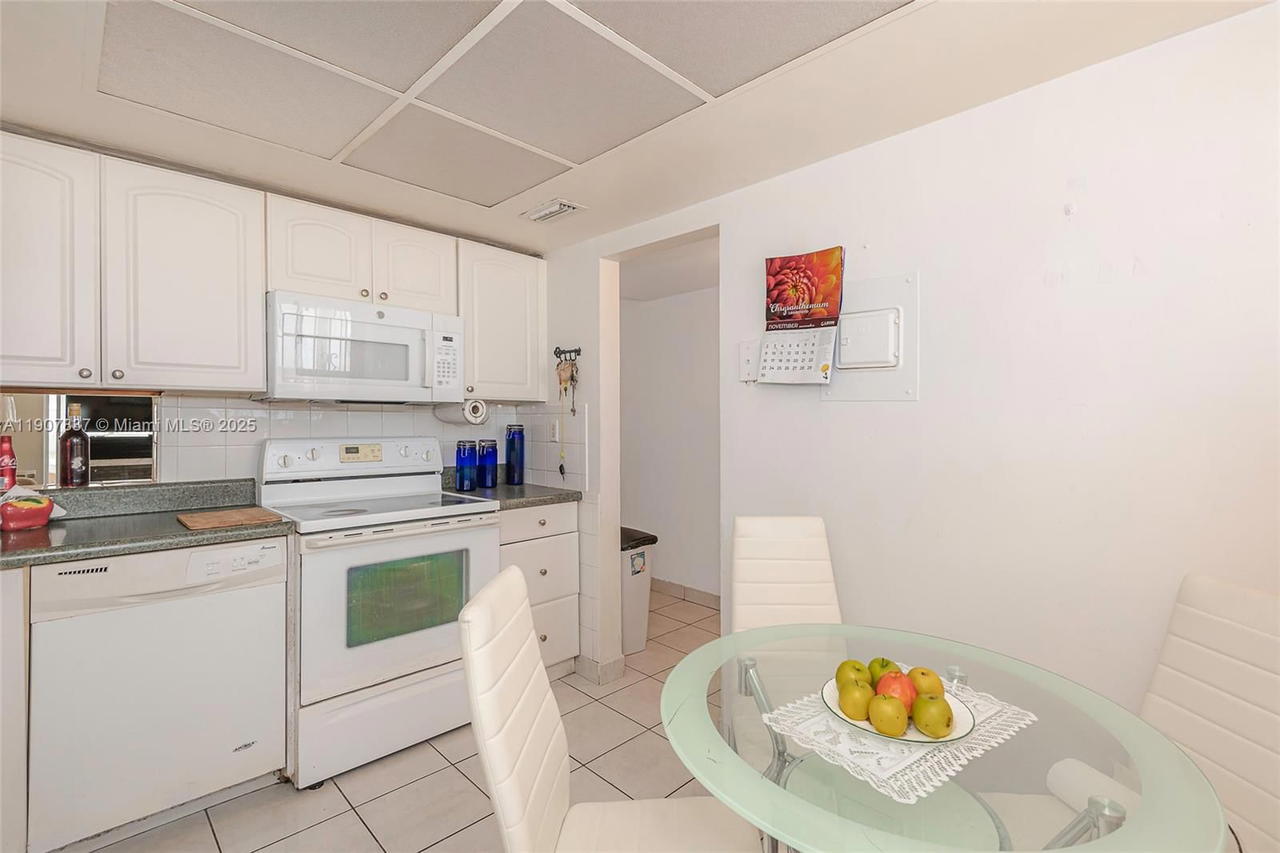 Real estate property located at 1481 Miami Gardens Dr #267, Miami-dade, Fourth Moorings Condo, Miami, FL