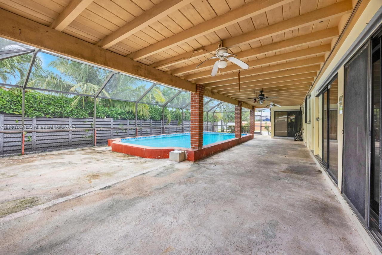 Real estate property located at 1331 102nd Ave, Miami-dade, Coral Pk Est Sec 6, Miami, FL