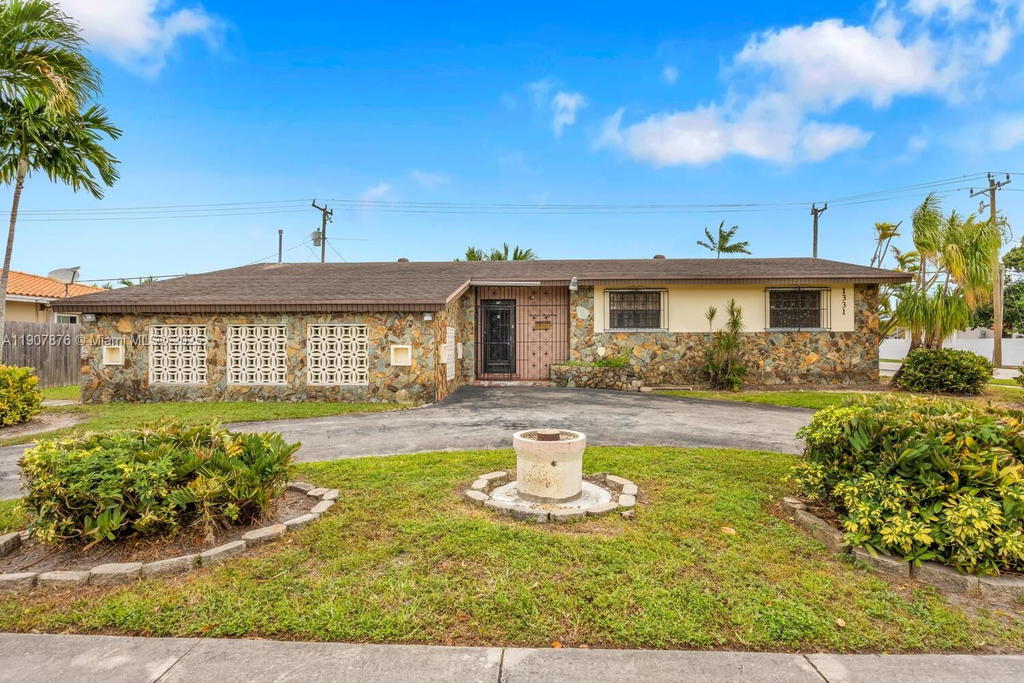 Real estate property located at 1331 102nd Ave, Miami-dade, Coral Pk Est Sec 6, Miami, FL