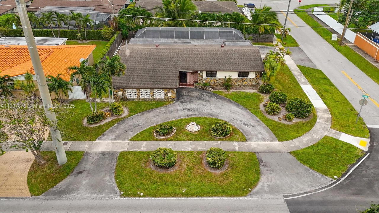Real estate property located at 1331 102nd Ave, Miami-dade, Coral Pk Est Sec 6, Miami, FL