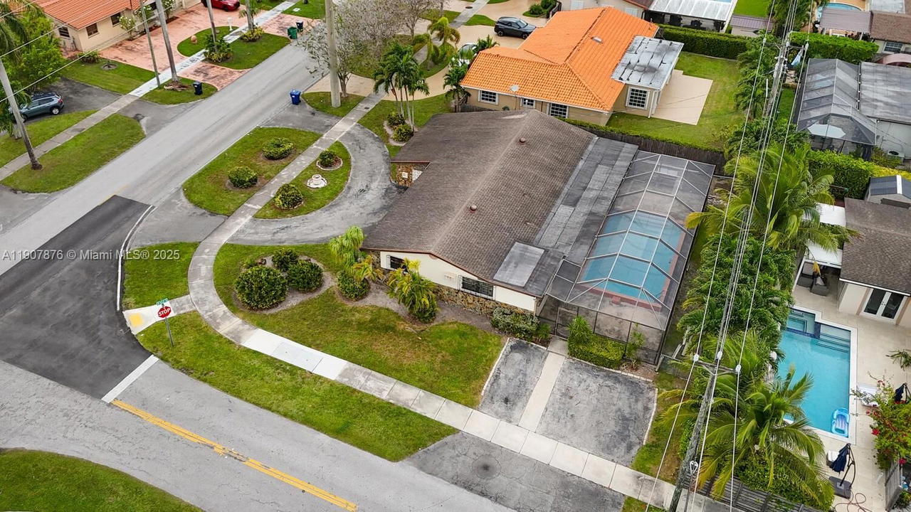 Real estate property located at 1331 102nd Ave, Miami-dade, Coral Pk Est Sec 6, Miami, FL