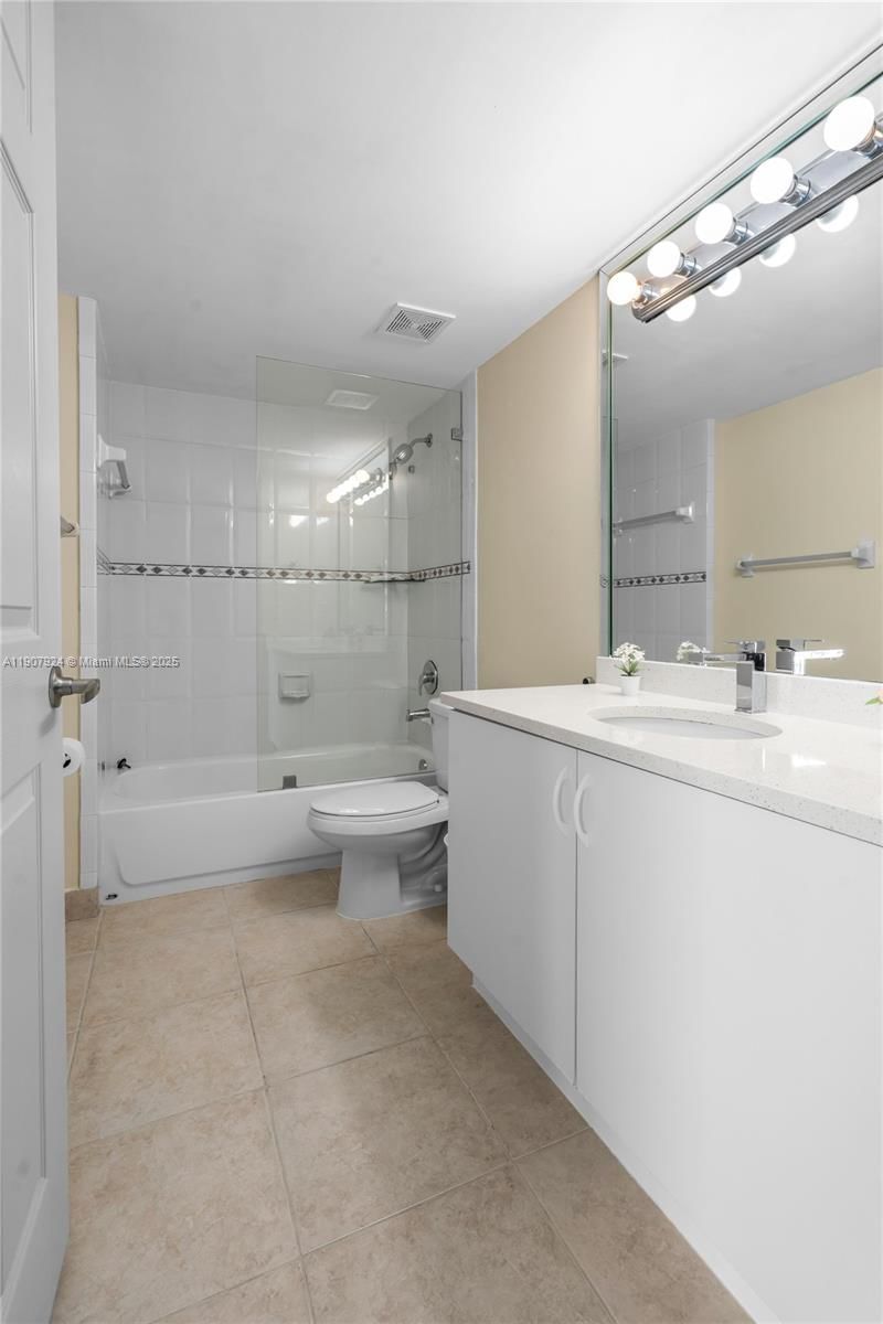 Real estate property located at 2475 16th St Rd #616, Miami-dade, River Run South Condo, Miami, FL