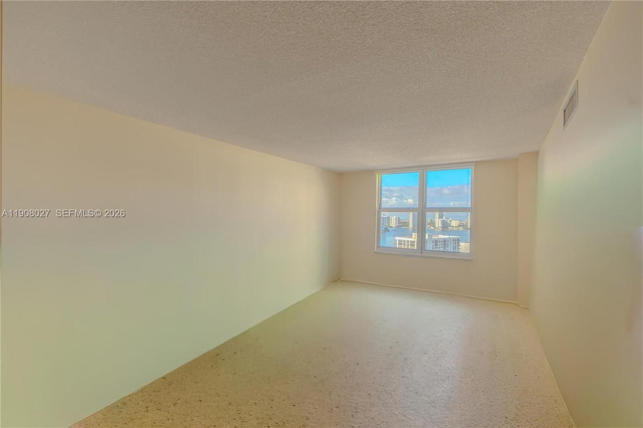 Real estate property located at 231 174th St #2202, Miami-dade, Winston Towers 400 Condo, Sunny Isles Beach, FL