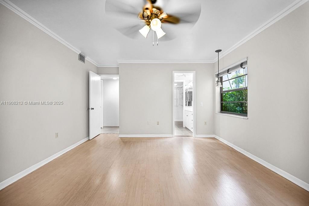 Real estate property located at 4020 Hills Dr #2, Broward, Emerald Hills C C Apts Co, Hollywood, FL