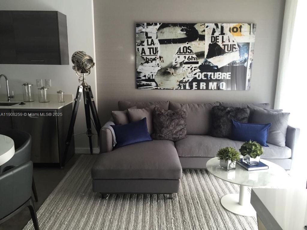 Real estate property located at 151 1st St #903, Miami-dade, Centro Condo, Miami, FL