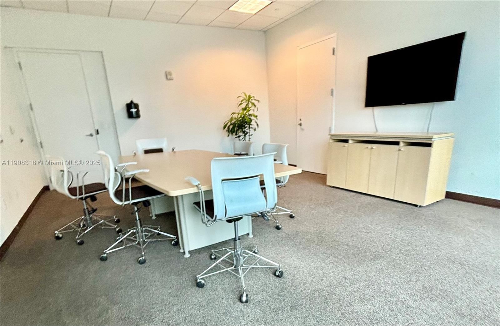 Real estate property located at 79 12th St #4012-S, Miami-dade, Axis On Brickell Cond, Miami, FL
