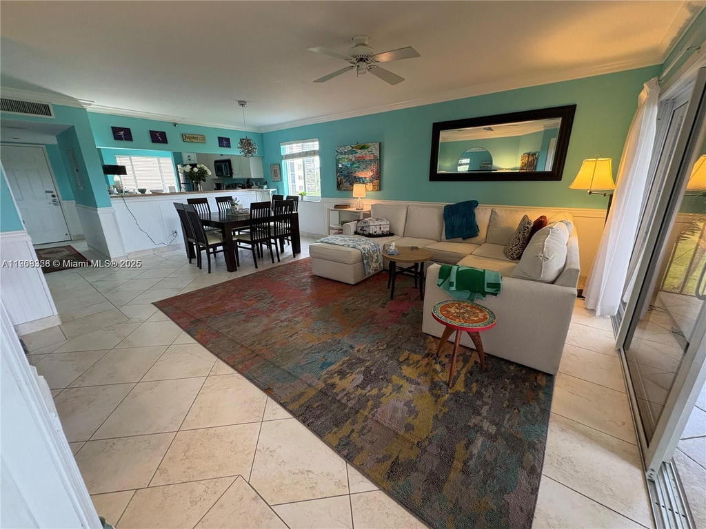 Real estate property located at 275 Palm Ave B201, Palm Beach, Jupiter Bay East Condo, Jupiter, FL