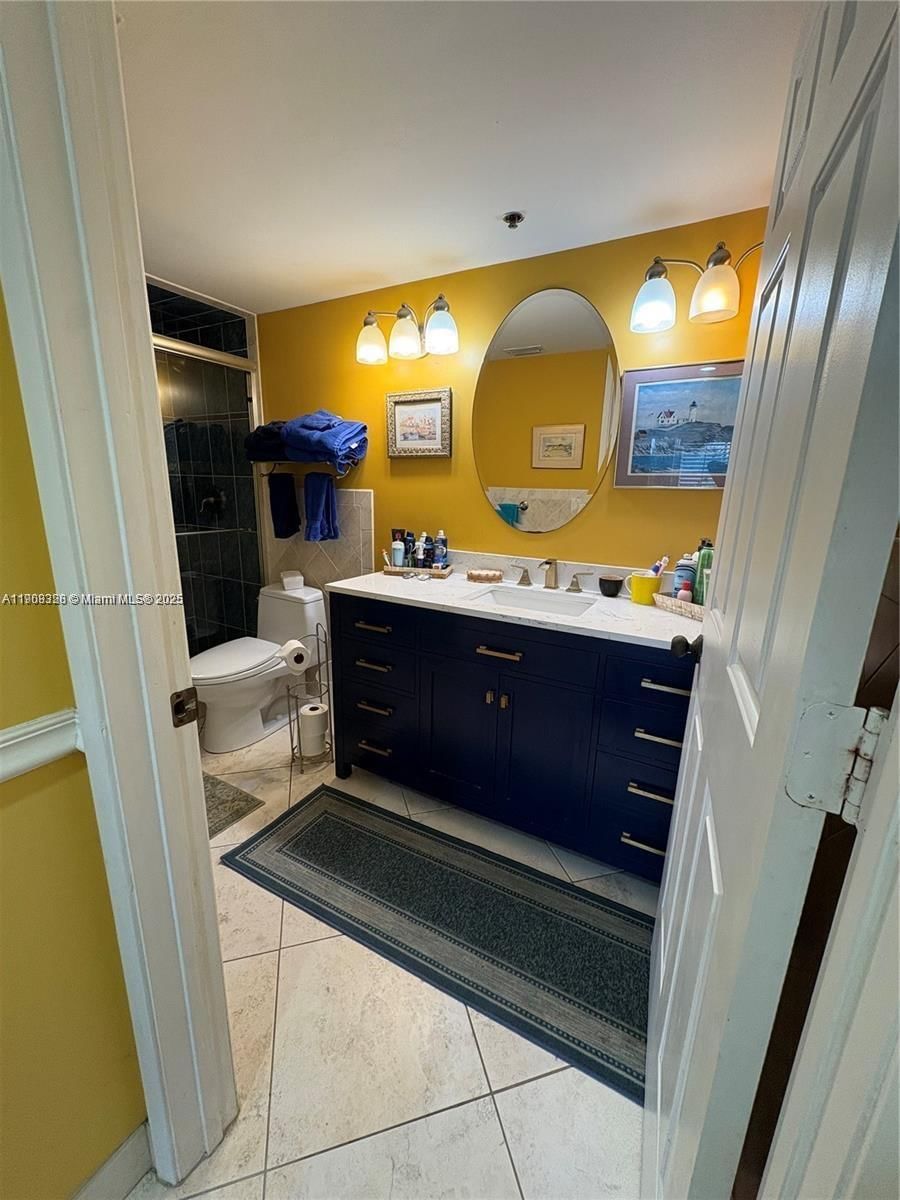 Real estate property located at 275 Palm Ave B201, Palm Beach, Jupiter Bay East Condo, Jupiter, FL