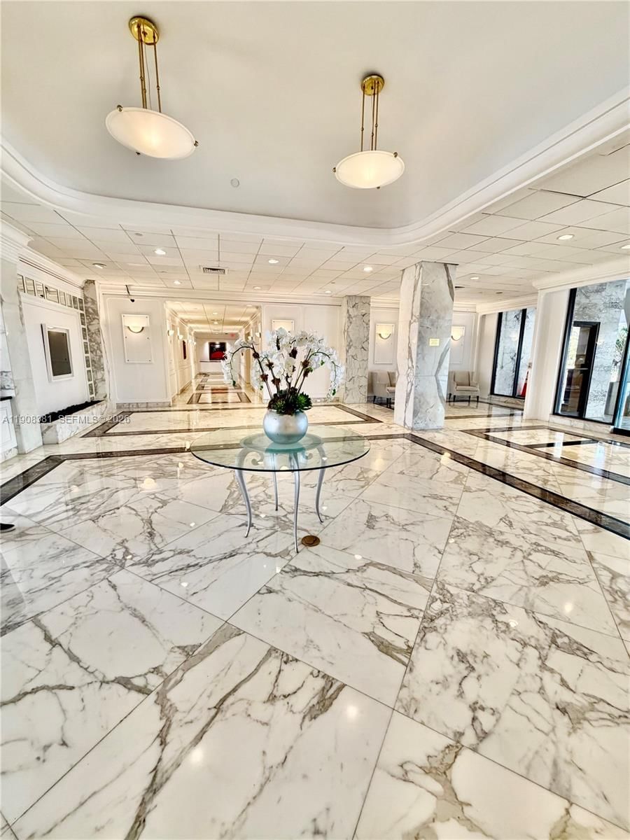 Real estate property located at 5700 Collins Ave #14M, Miami-dade, Seacoast 5700 Condo, Miami Beach, FL