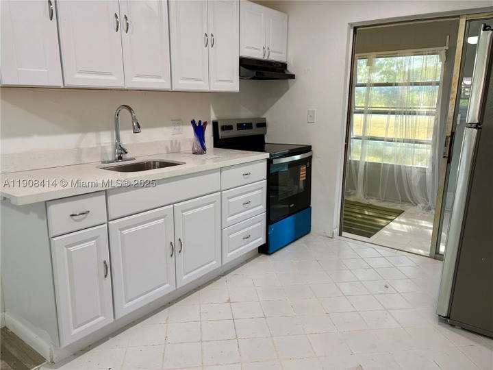 Real estate property located at 7310 1st St #105, Broward, Oriole Gardens Three 90 C, Margate, FL