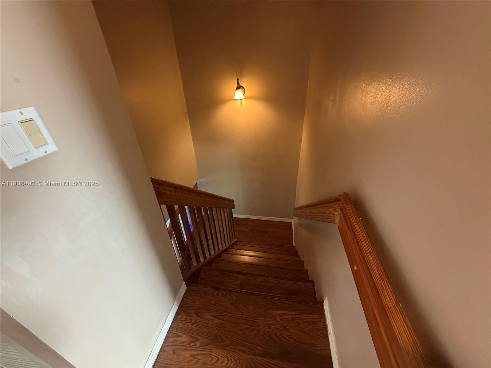 Real estate property located at 810 212th Ter #2, Miami-dade, Sierra Ridge Condo H, Miami, FL