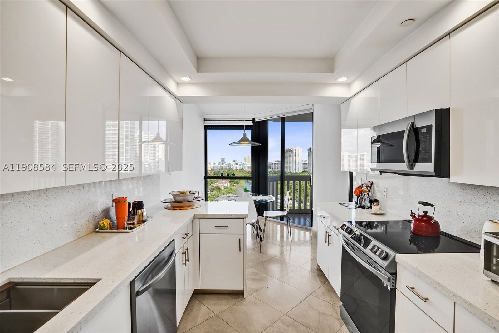 Real estate property located at 2000 Island Blvd #1710, Miami-dade, 2000 Isl Blvd Williams Is, Aventura, FL