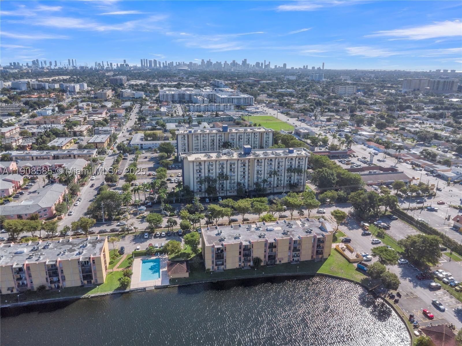 Real estate property located at 4709 7th St #204-9, Miami-dade, Sunset Villas No 3 Condo, Miami, FL