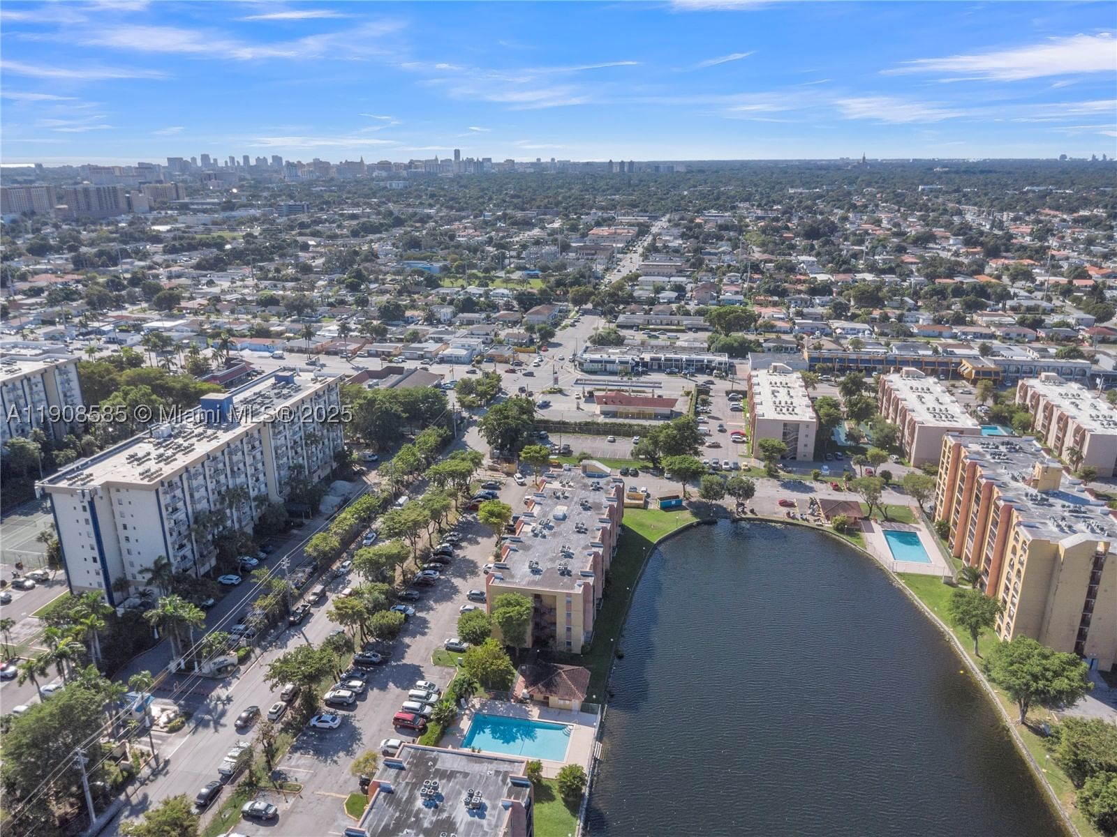 Real estate property located at 4709 7th St #204-9, Miami-dade, Sunset Villas No 3 Condo, Miami, FL