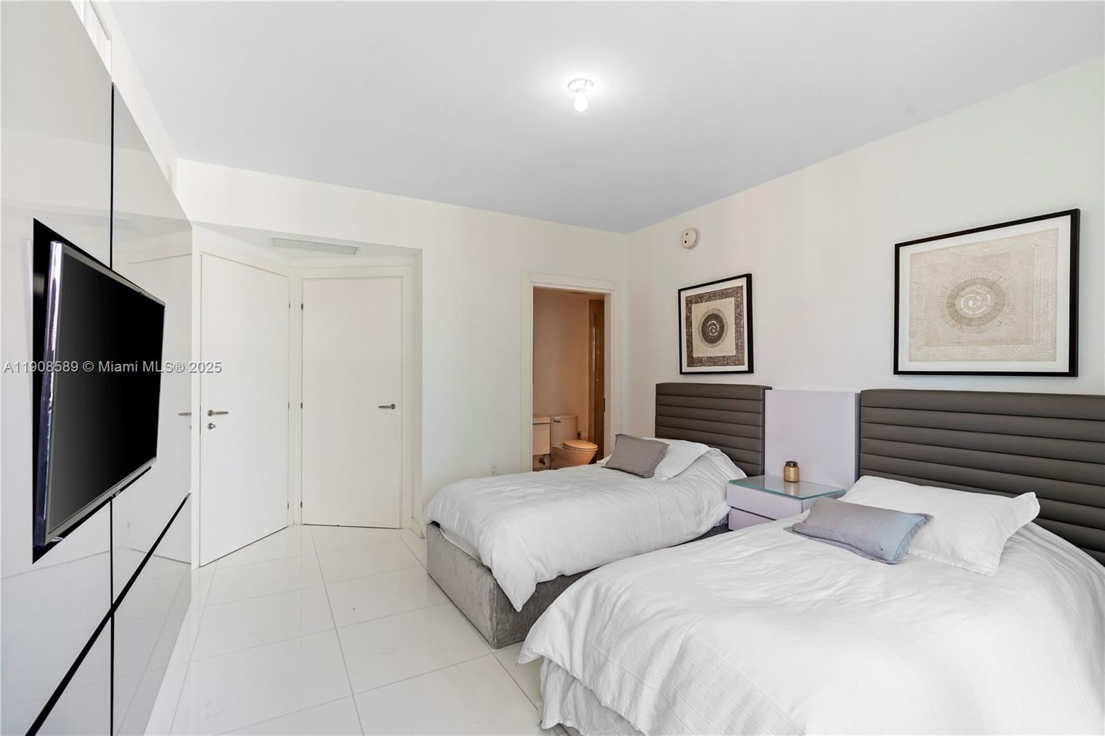 Real estate property located at , Miami-dade, Epic West Condo, Miami, FL