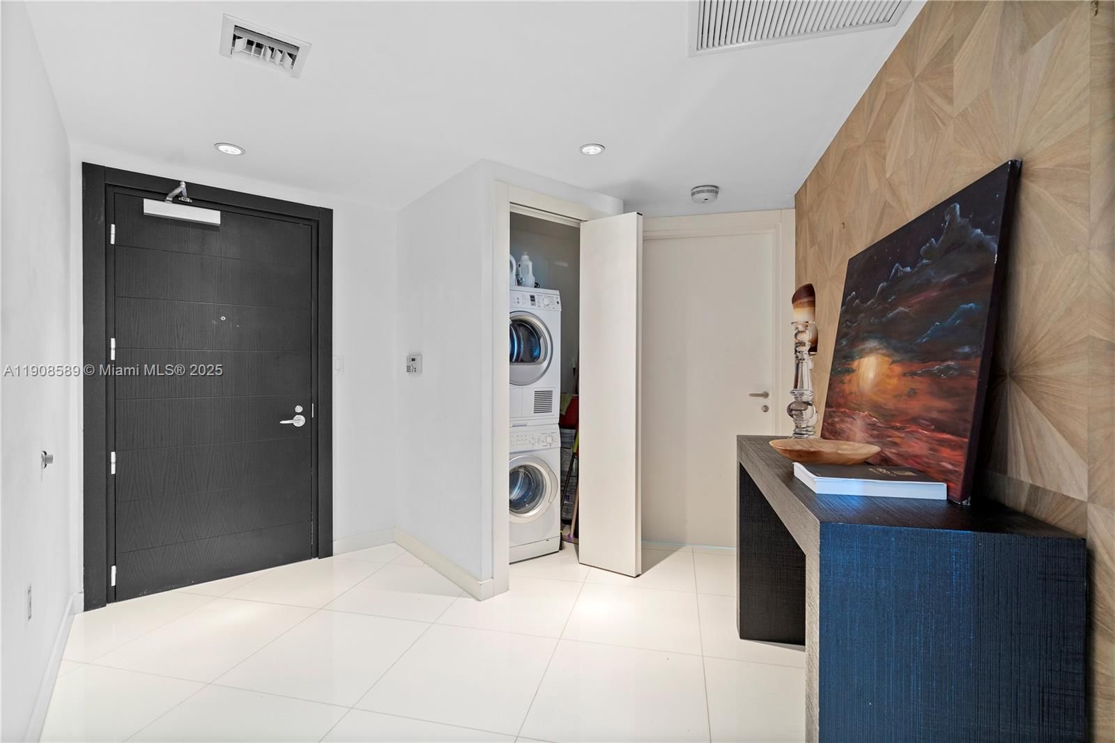 Real estate property located at , Miami-dade, Epic West Condo, Miami, FL