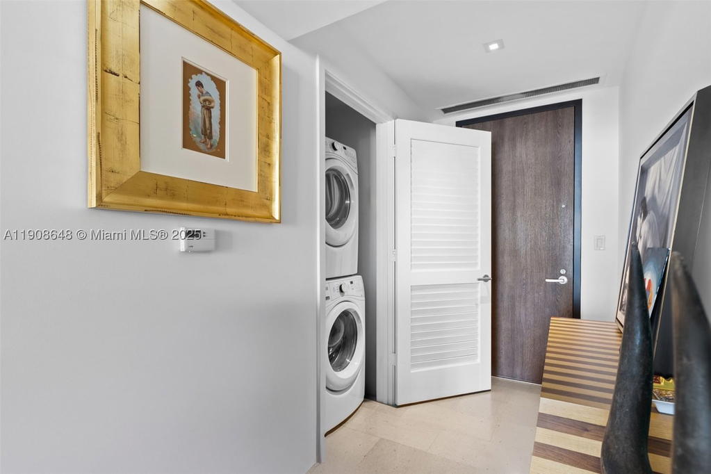 Real estate property located at 68 6th St #2505, Miami-dade, Reach Condo, Miami, FL