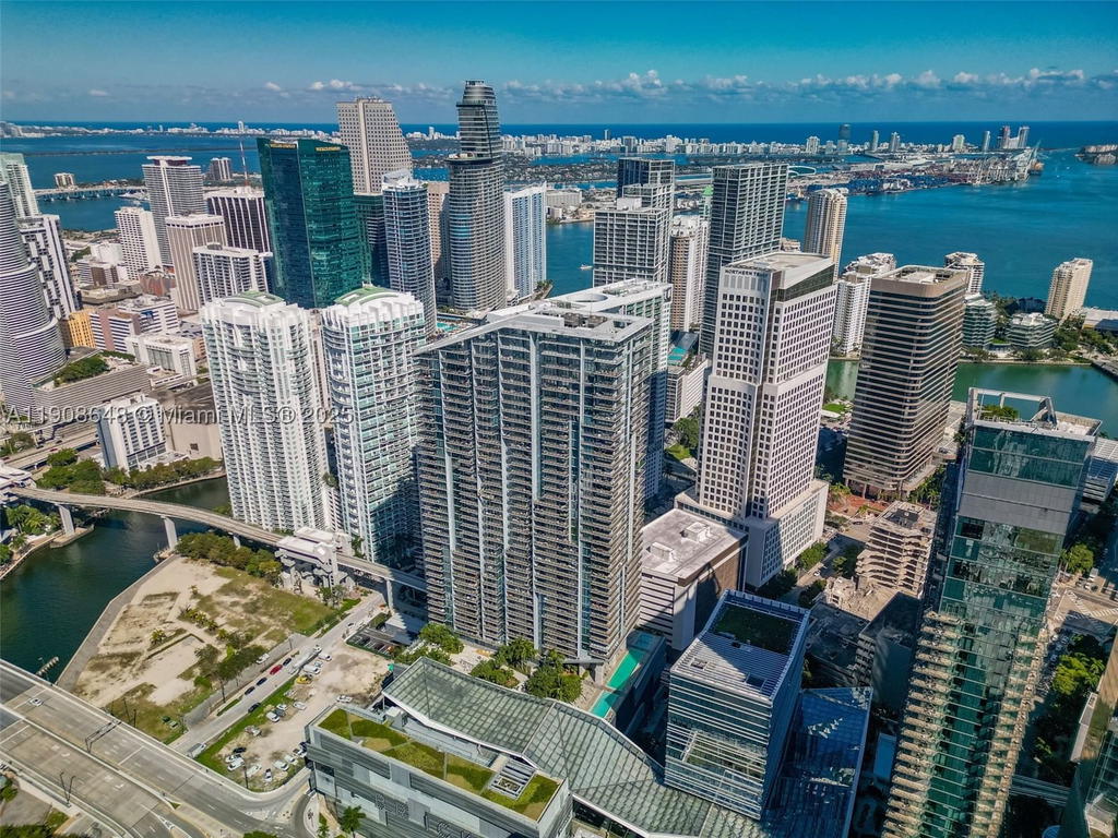 Real estate property located at 68 6th St #2505, Miami-dade, Reach Condo, Miami, FL