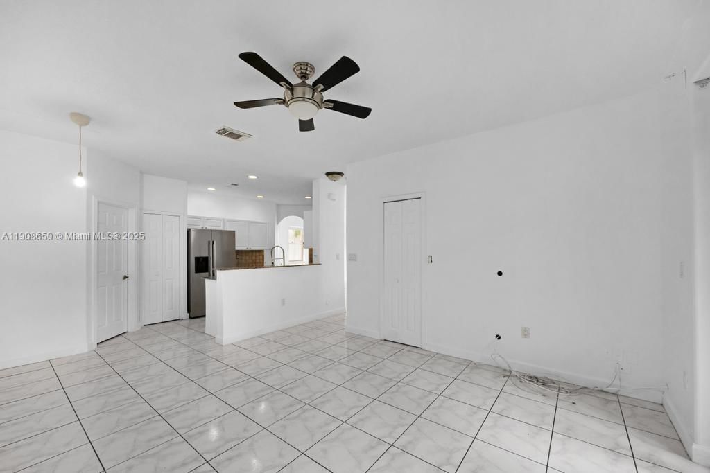 Real estate property located at 4863 109th Path, Miami-dade, Costa Bella, Doral, FL