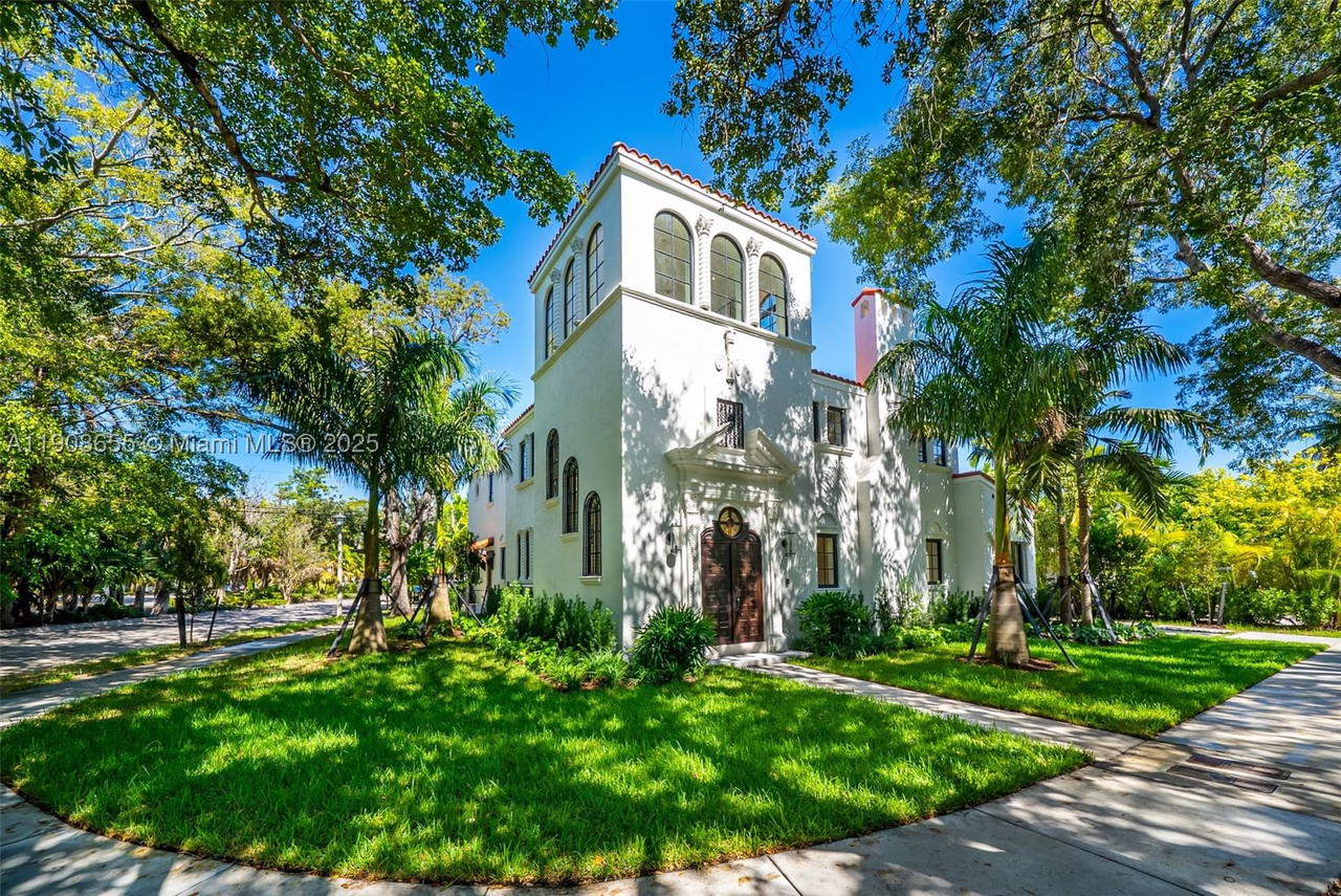 Real estate property located at 601 56th St, Miami-dade, Bayshore Unit 3, Miami, FL