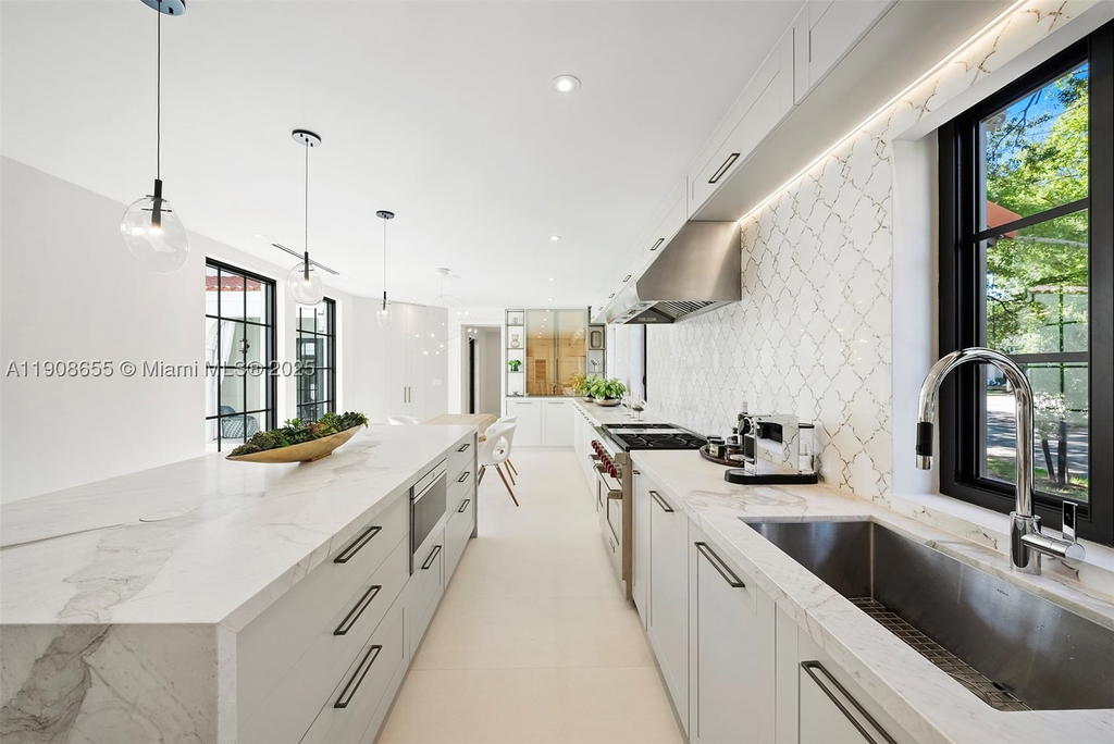 Real estate property located at 601 56th St, Miami-dade, Bayshore Unit 3, Miami, FL