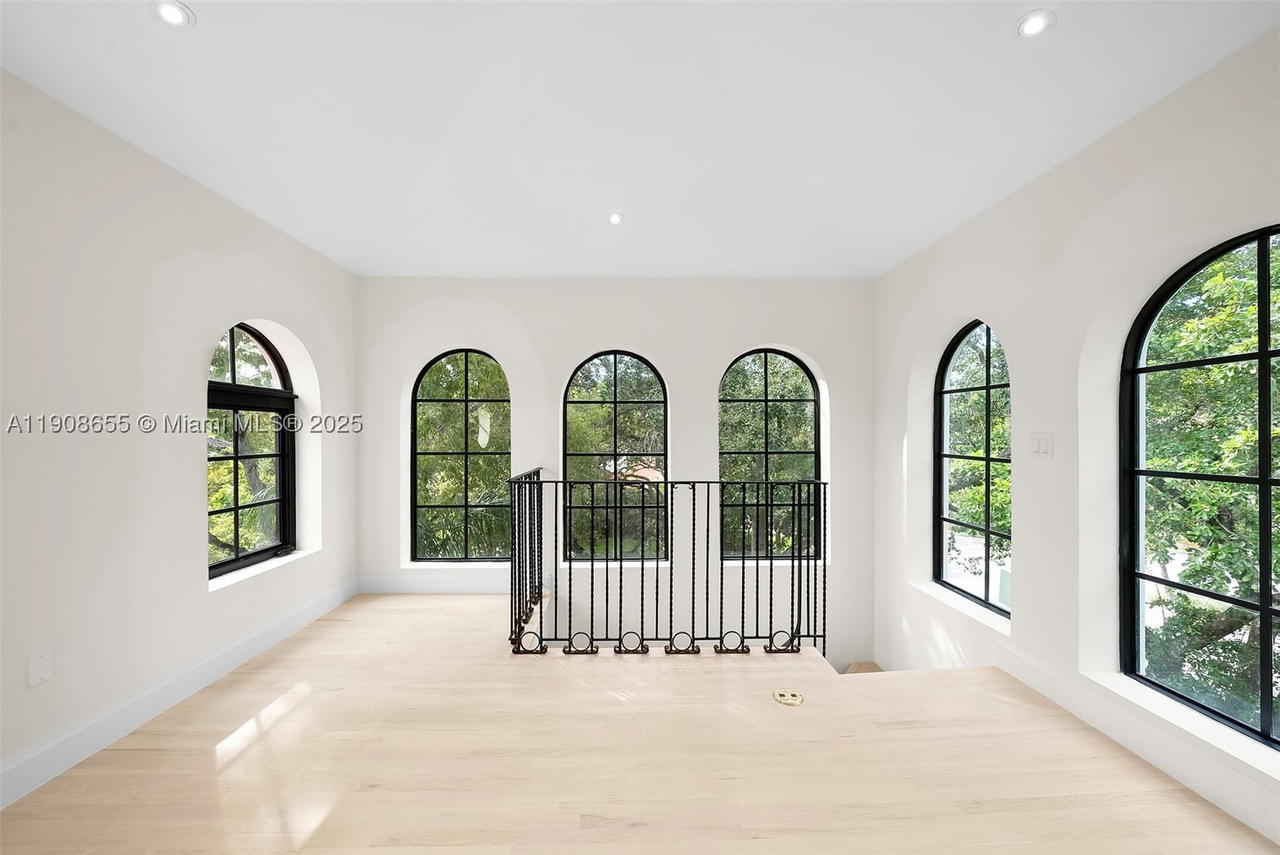 Real estate property located at 601 56th St, Miami-dade, Bayshore Unit 3, Miami, FL