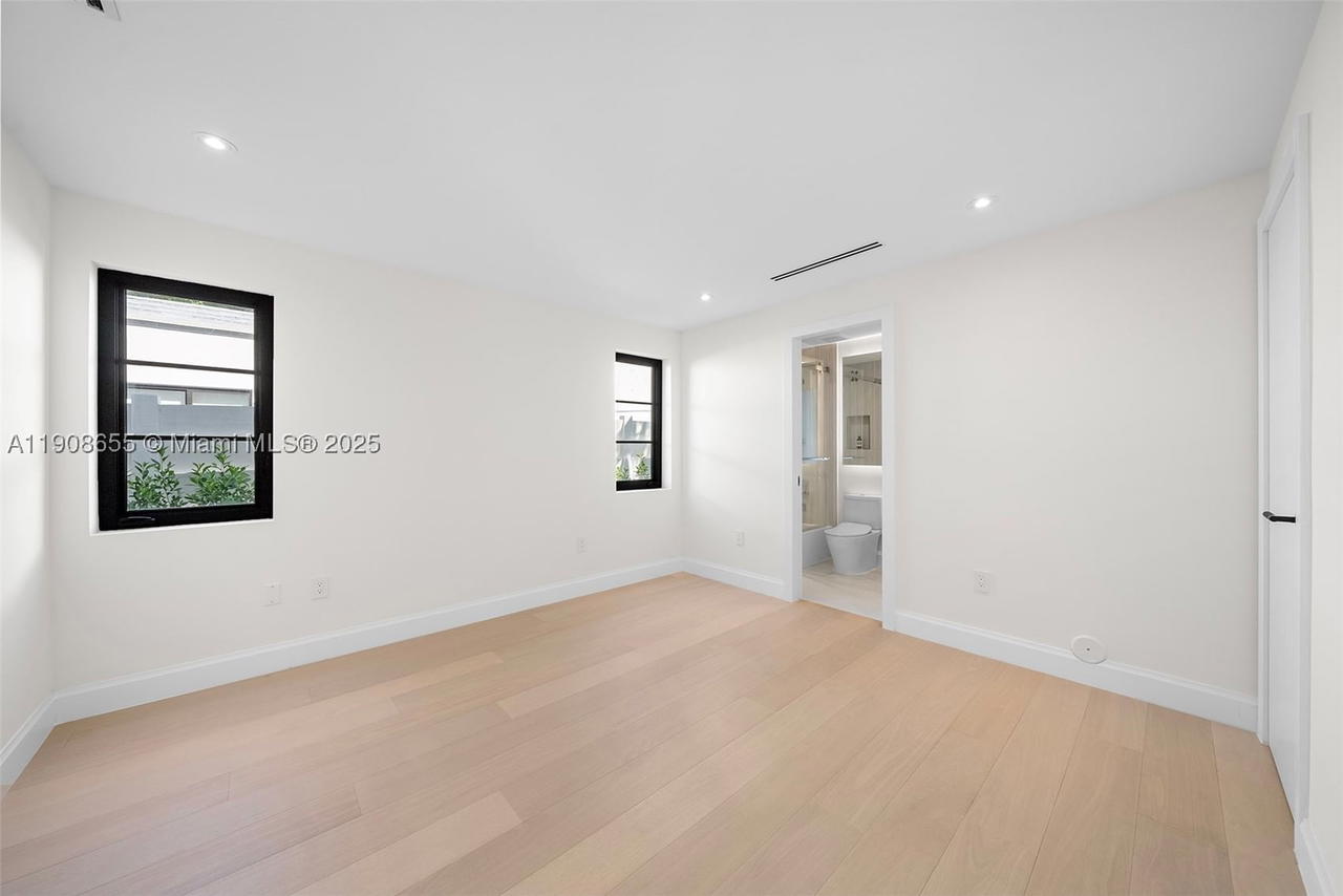 Real estate property located at 601 56th St, Miami-dade, Bayshore Unit 3, Miami, FL
