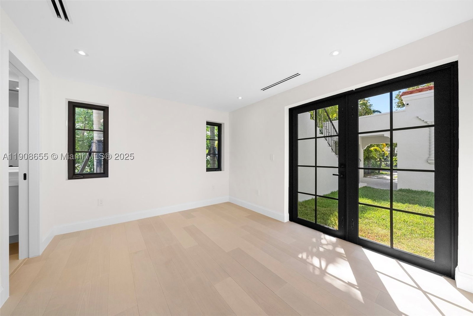 Real estate property located at 601 56th St, Miami-dade, Bayshore Unit 3, Miami, FL