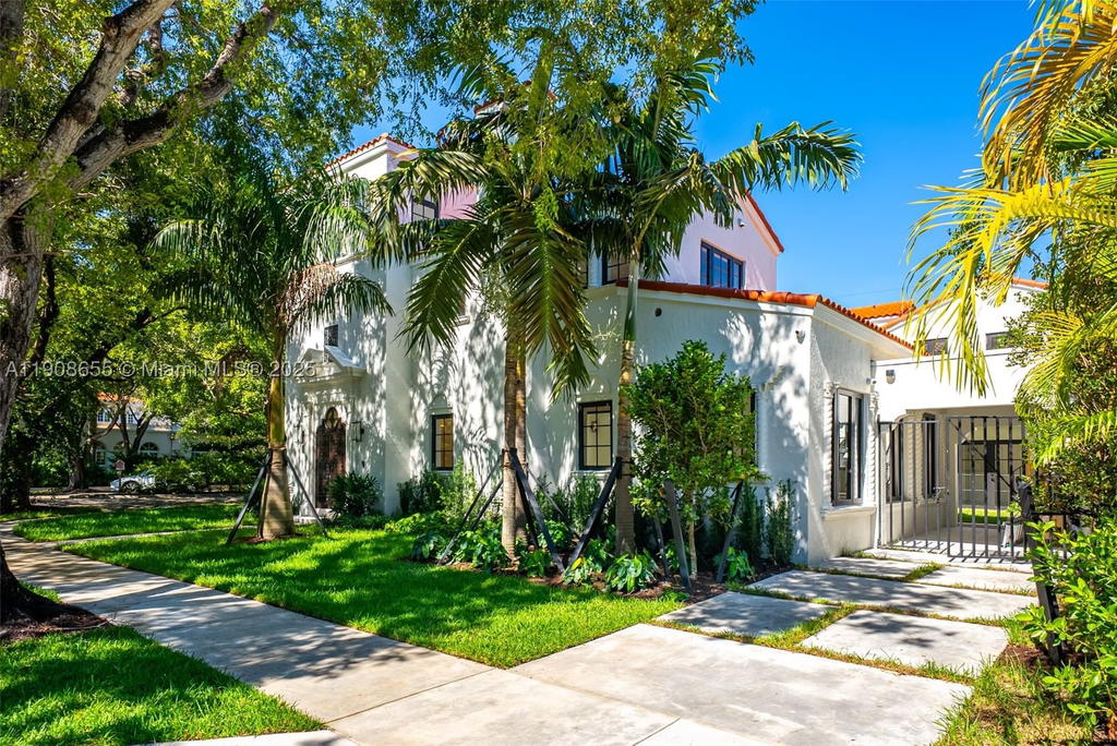 Real estate property located at 601 56th St, Miami-dade, Bayshore Unit 3, Miami, FL