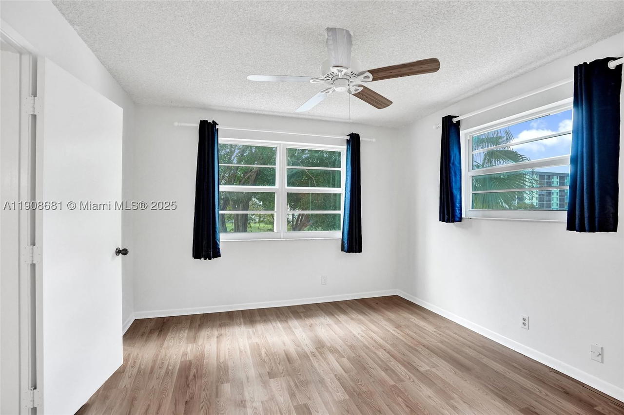 Real estate property located at 2220 Cypress Bend Dr #310, Broward, Cypress Bend Condominium, Pompano Beach, FL