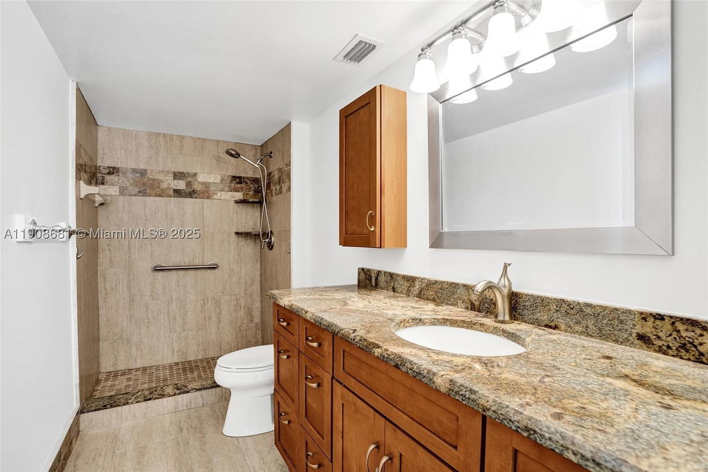 Real estate property located at 2220 Cypress Bend Dr #310, Broward, Cypress Bend Condominium, Pompano Beach, FL