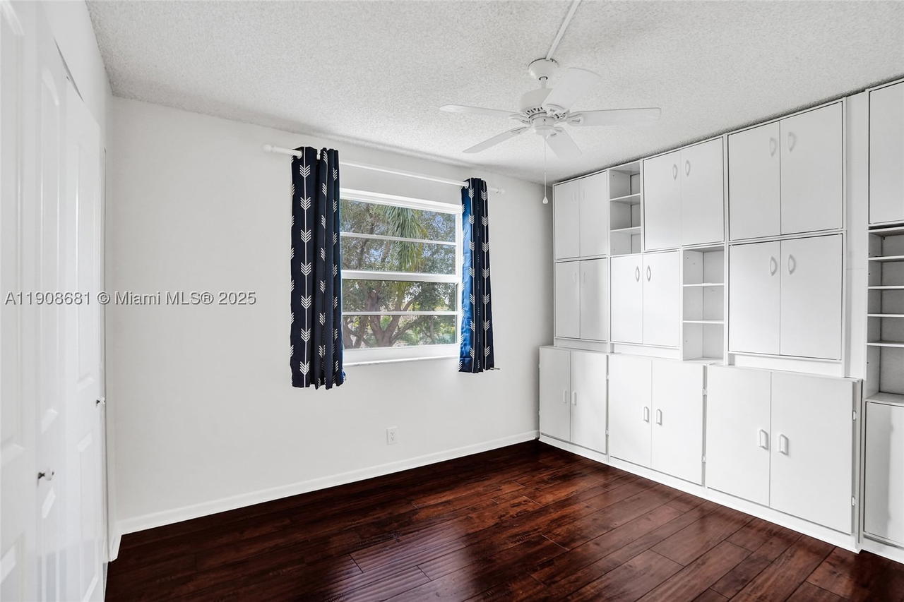 Real estate property located at 2220 Cypress Bend Dr #310, Broward, Cypress Bend Condominium, Pompano Beach, FL