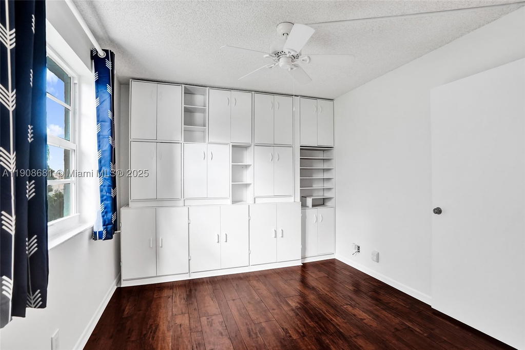 Real estate property located at 2220 Cypress Bend Dr #310, Broward, Cypress Bend Condominium, Pompano Beach, FL