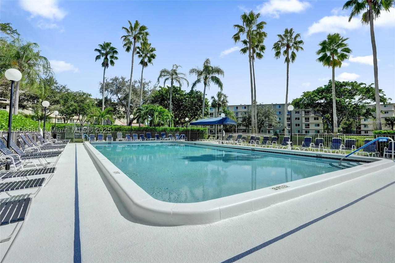 Real estate property located at 2220 Cypress Bend Dr #310, Broward, Cypress Bend Condominium, Pompano Beach, FL