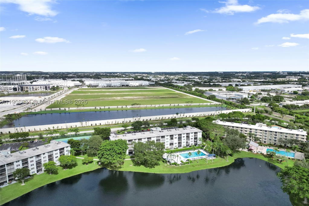Real estate property located at 2220 Cypress Bend Dr #310, Broward, Cypress Bend Condominium, Pompano Beach, FL