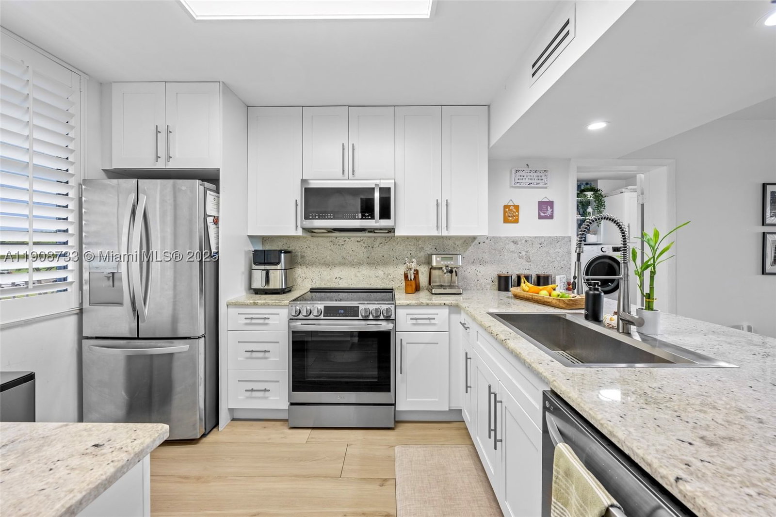 Real estate property located at 1532 Whitehall Dr #304, Broward, Condo 16 Of Whitehall, Davie, FL