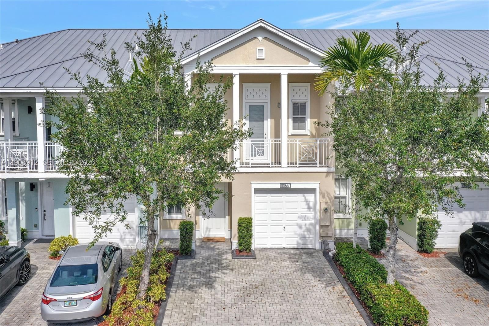 Real estate property located at 10867 76th Ln, Miami-dade, Reserve At Doral East, Doral, FL