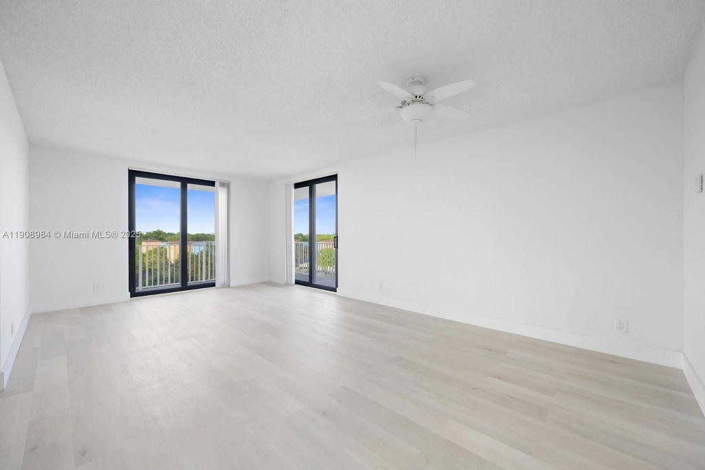 Real estate property located at , Broward, Hillcrest East No 19 Cond, Hollywood, FL