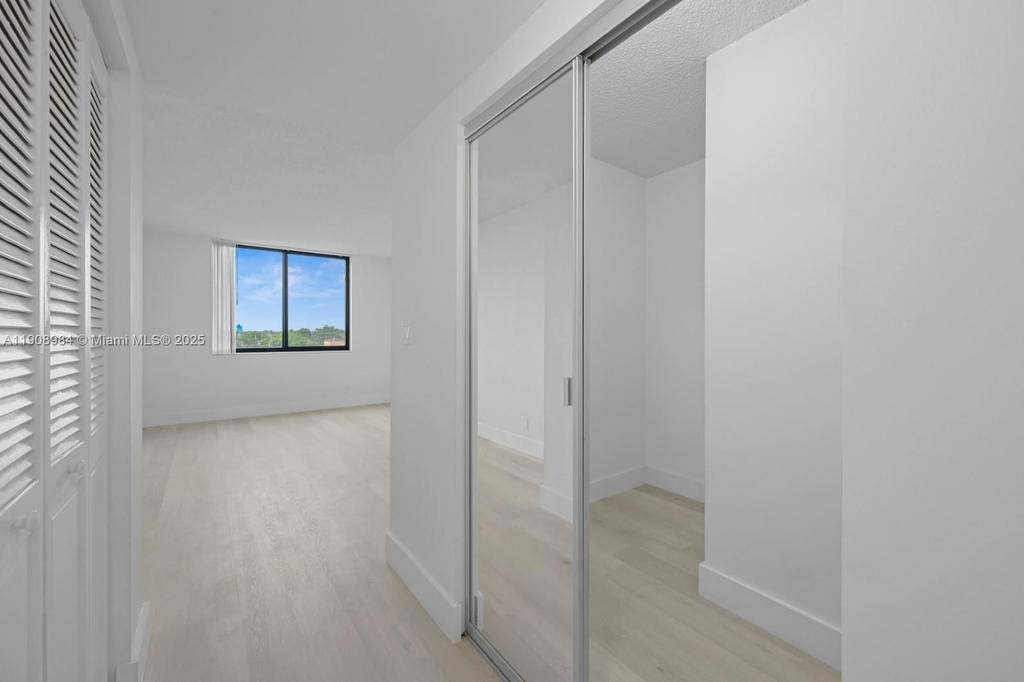 Real estate property located at , Broward, Hillcrest East No 19 Cond, Hollywood, FL