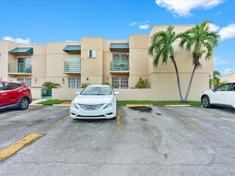 Real estate property located at 11840 18th Ter #94, Miami-dade, Les Chateaux At Int Garde, Miami, FL