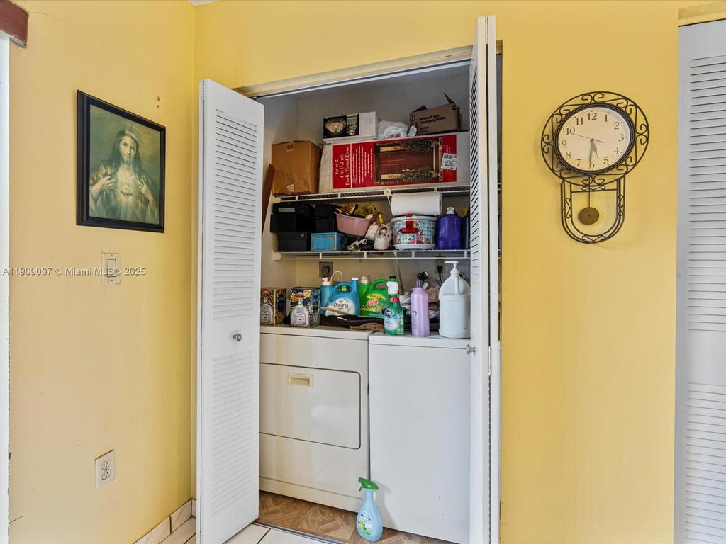 Real estate property located at 11840 18th Ter #94, Miami-dade, Les Chateaux At Int Garde, Miami, FL